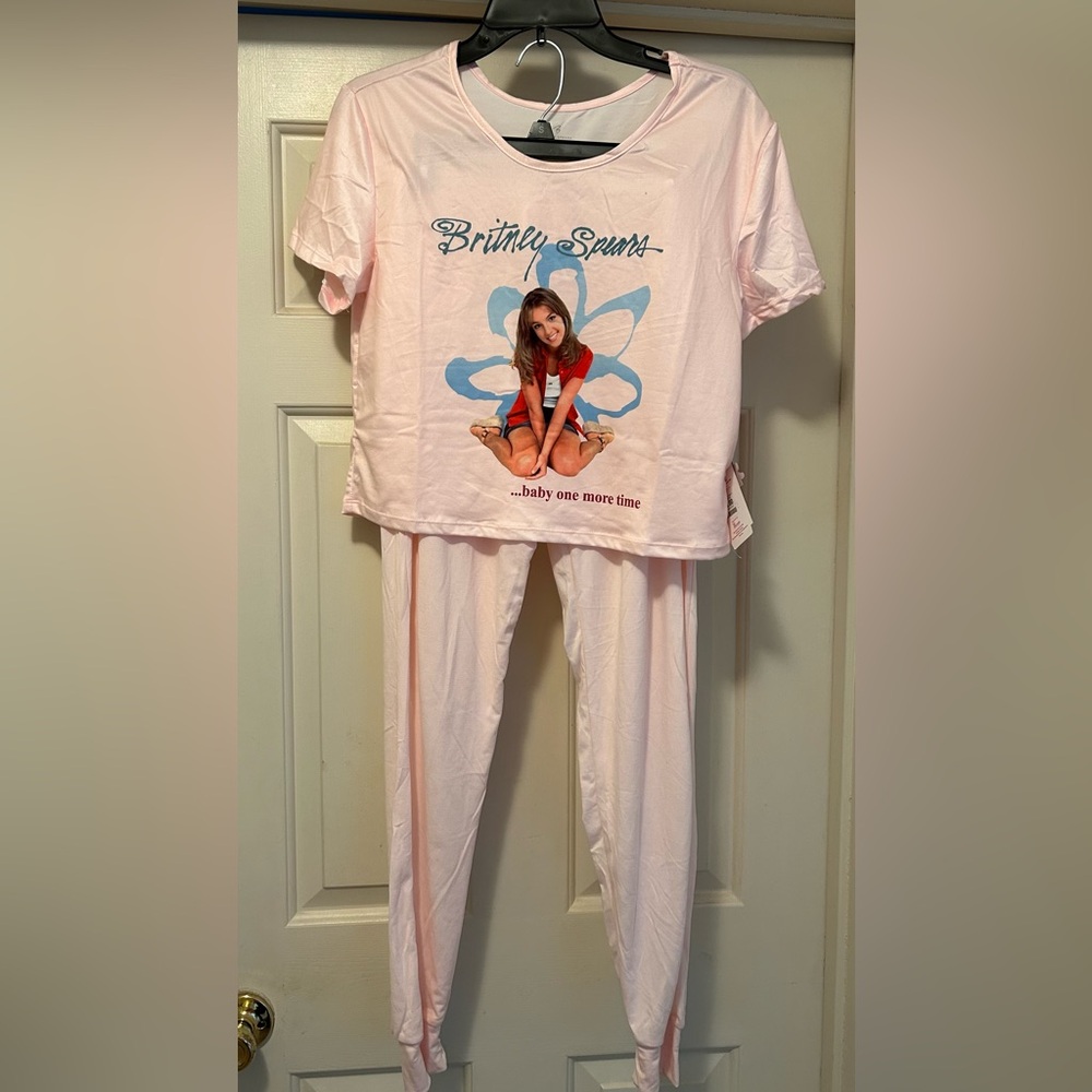 NWT Britney Spears pajama set PINK Jogger  Women’s Large NEW Y2K